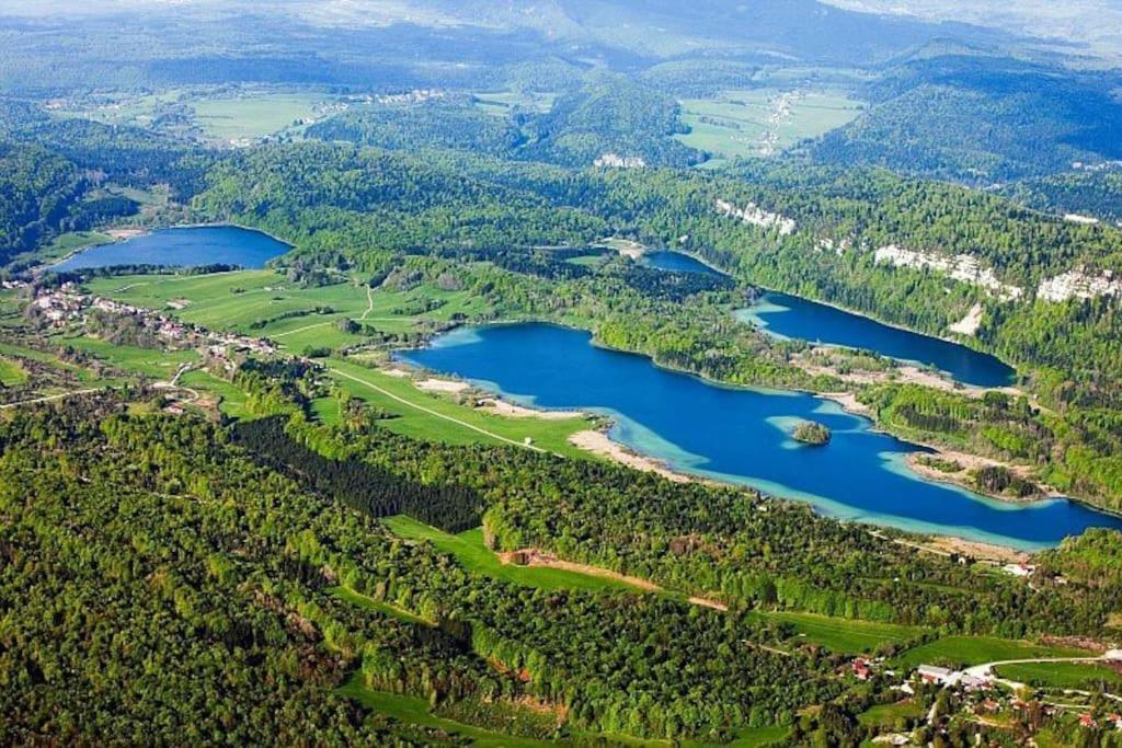 Superbe Appartement Au Coeur Du Jura Шампаньоль Экстерьер фото